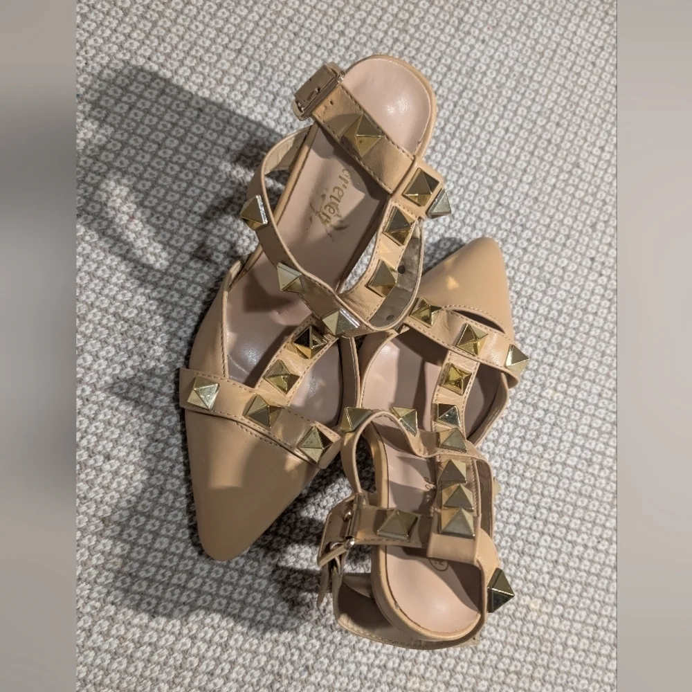 Forever 21 Tan Studded Heels